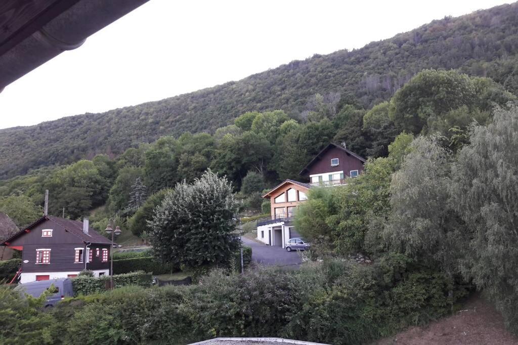 Ferienwohnung Le Pratik, Commerces Et Lac A Pied Sévrier Exterior foto
